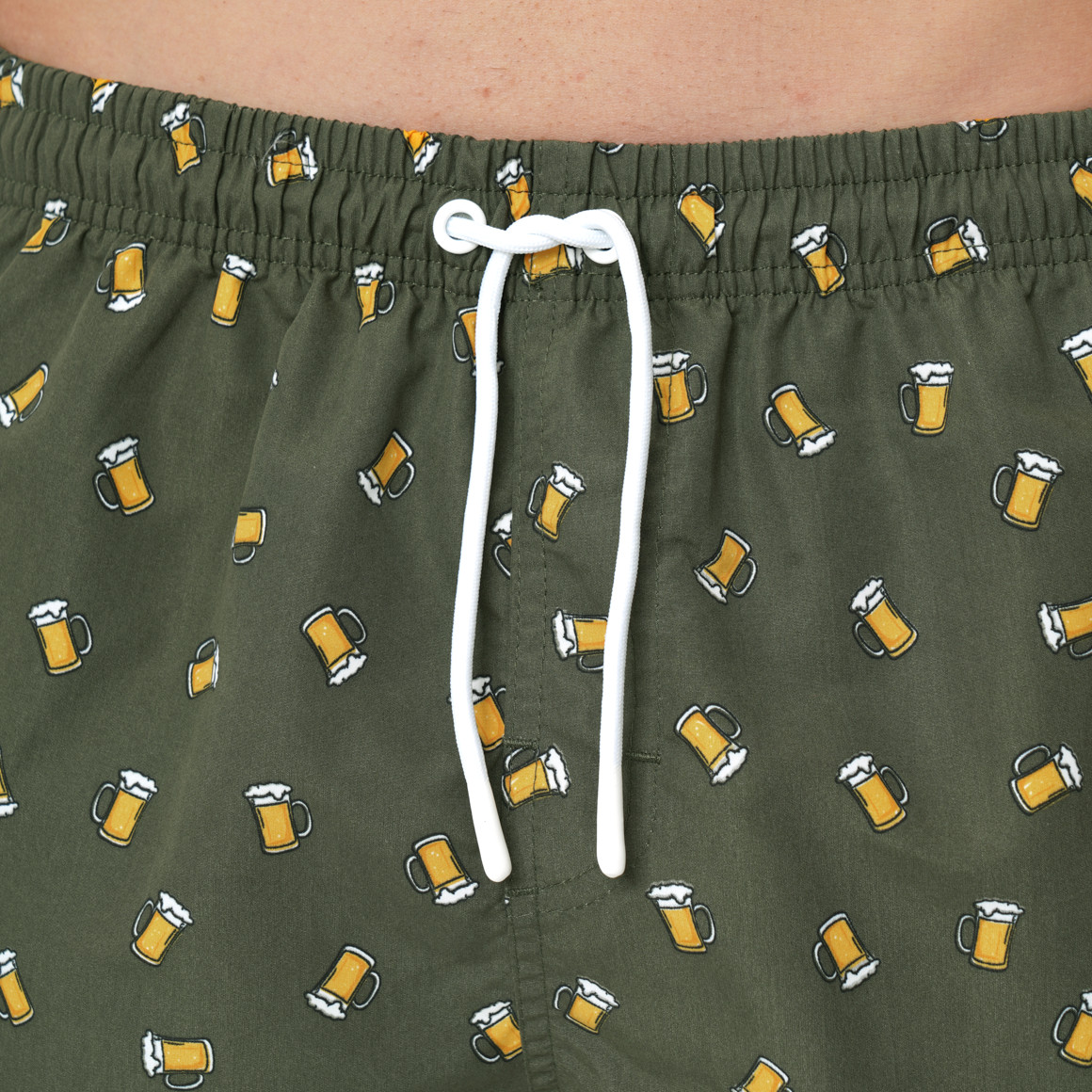 Herren Badeshorts mit Bier-Motiven