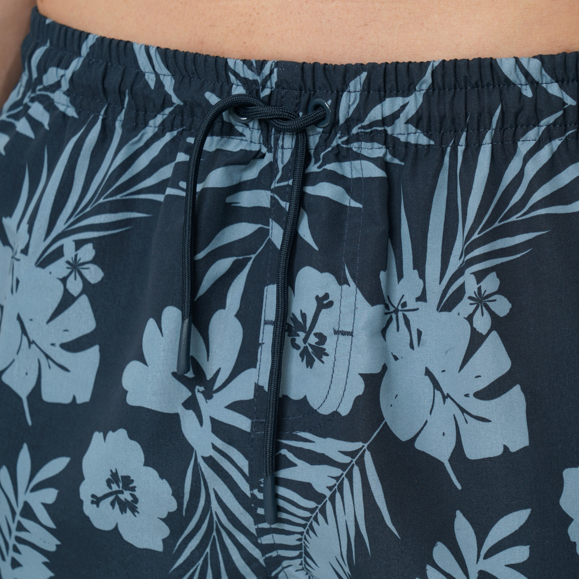 Herren Badeshorts mit floralem Muster