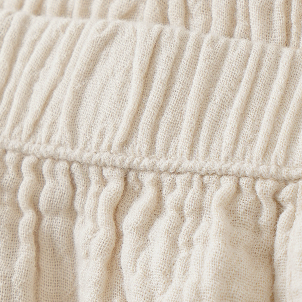 Baby Musselinhose mit Zierknöpfen