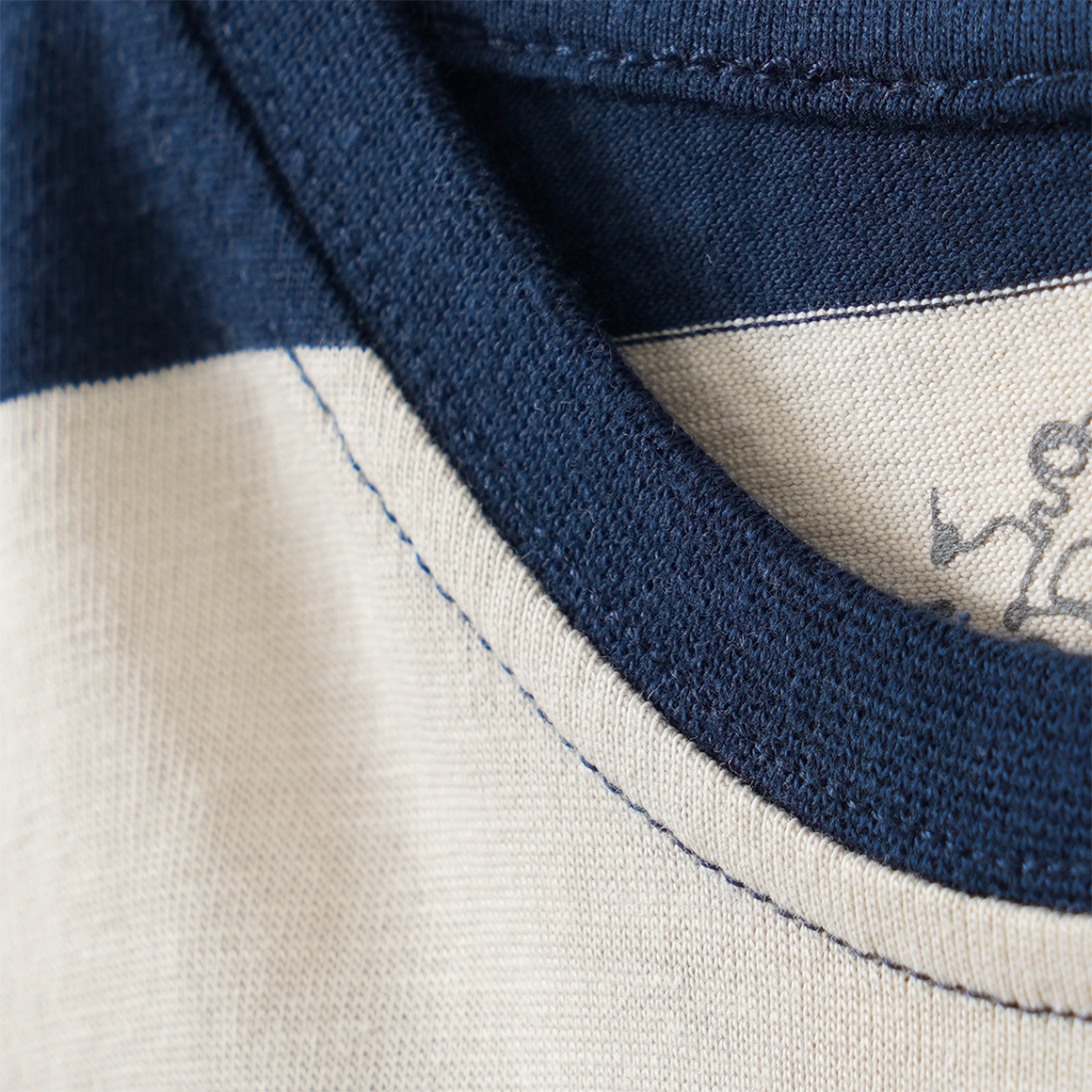 Jungen T-Shirt mit bunten Blockstreifen