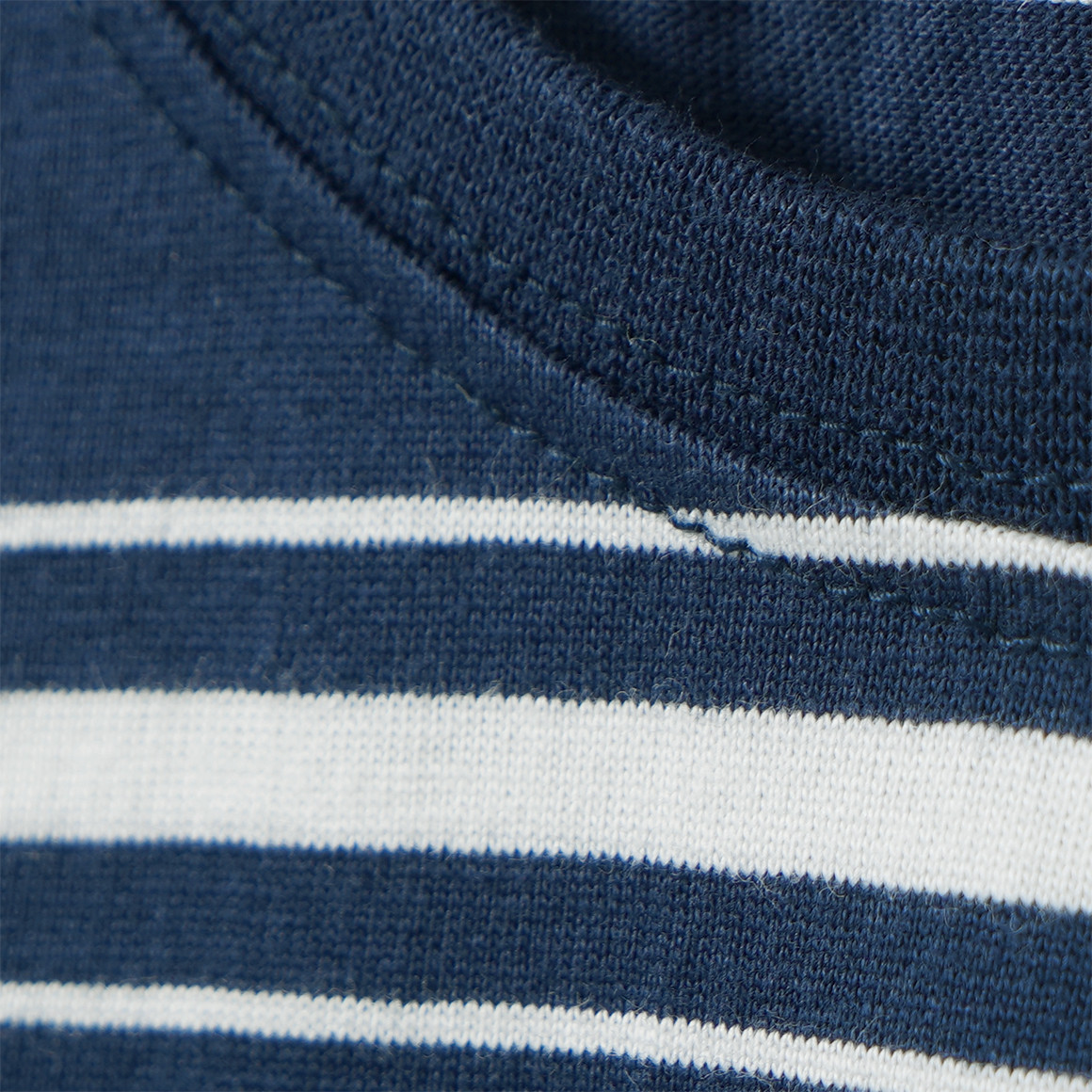 Jungen T-Shirt im Streifen-Look