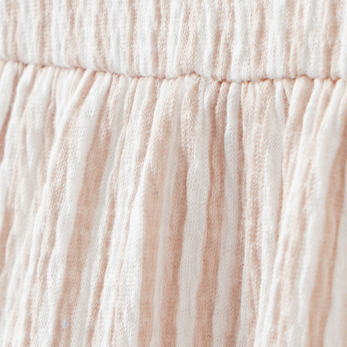 Mädchen Kleid mit Krepp-Struktur