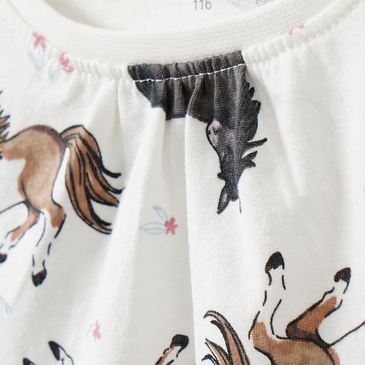 Mädchen T-Shirt mit Pferde-Allover