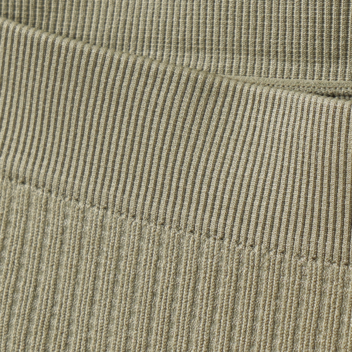 Damen Slip in Rippstruktur