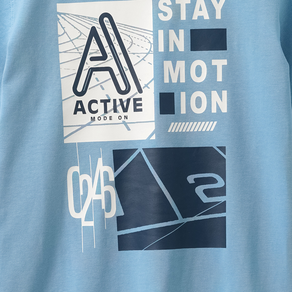 Jungen T-Shirt mit Brust-Print