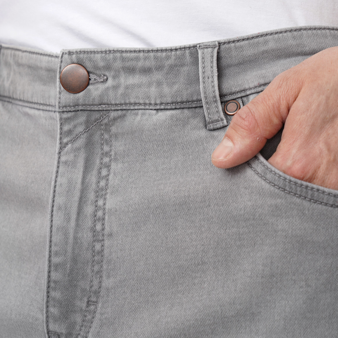 Herren Jeansshorts aus stretchigem Denim