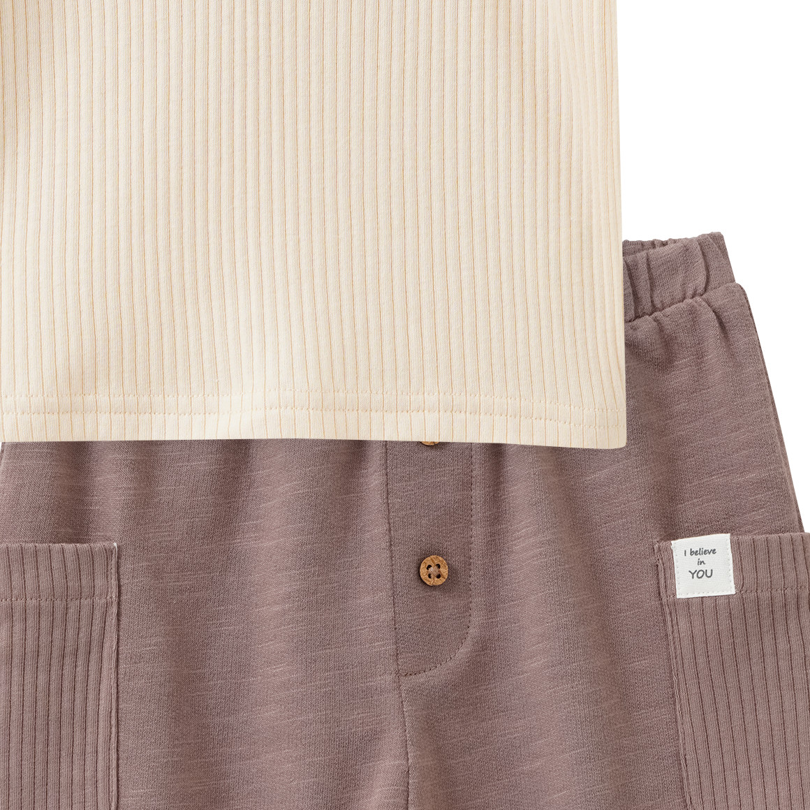 Newborn Set mit T-Shirt und Shorts