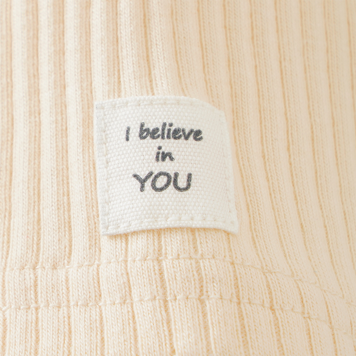 Newborn Set mit T-Shirt und Shorts