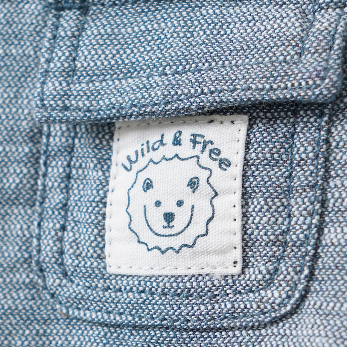 Newborn Set mit Latzshorts und T-Shirt