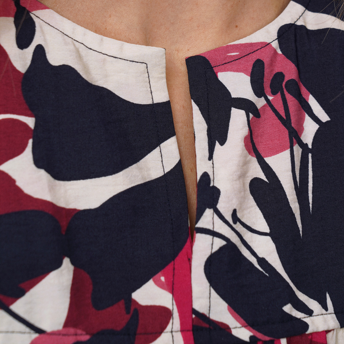 Damen Kleid mit Volant