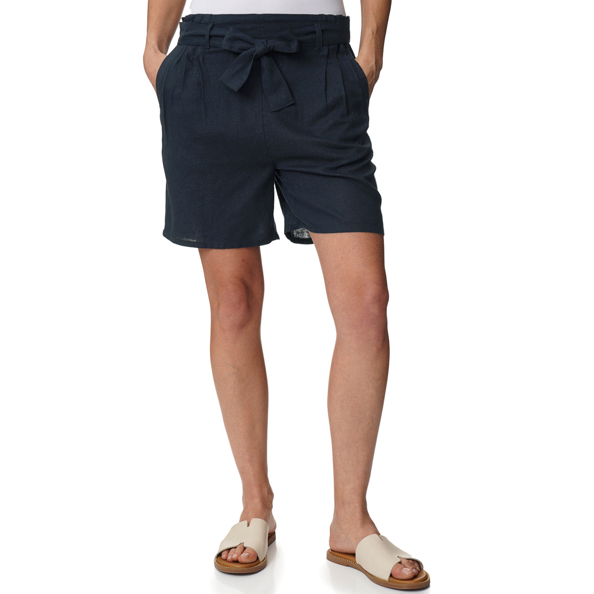 Damen Shorts mit Bindegürtel