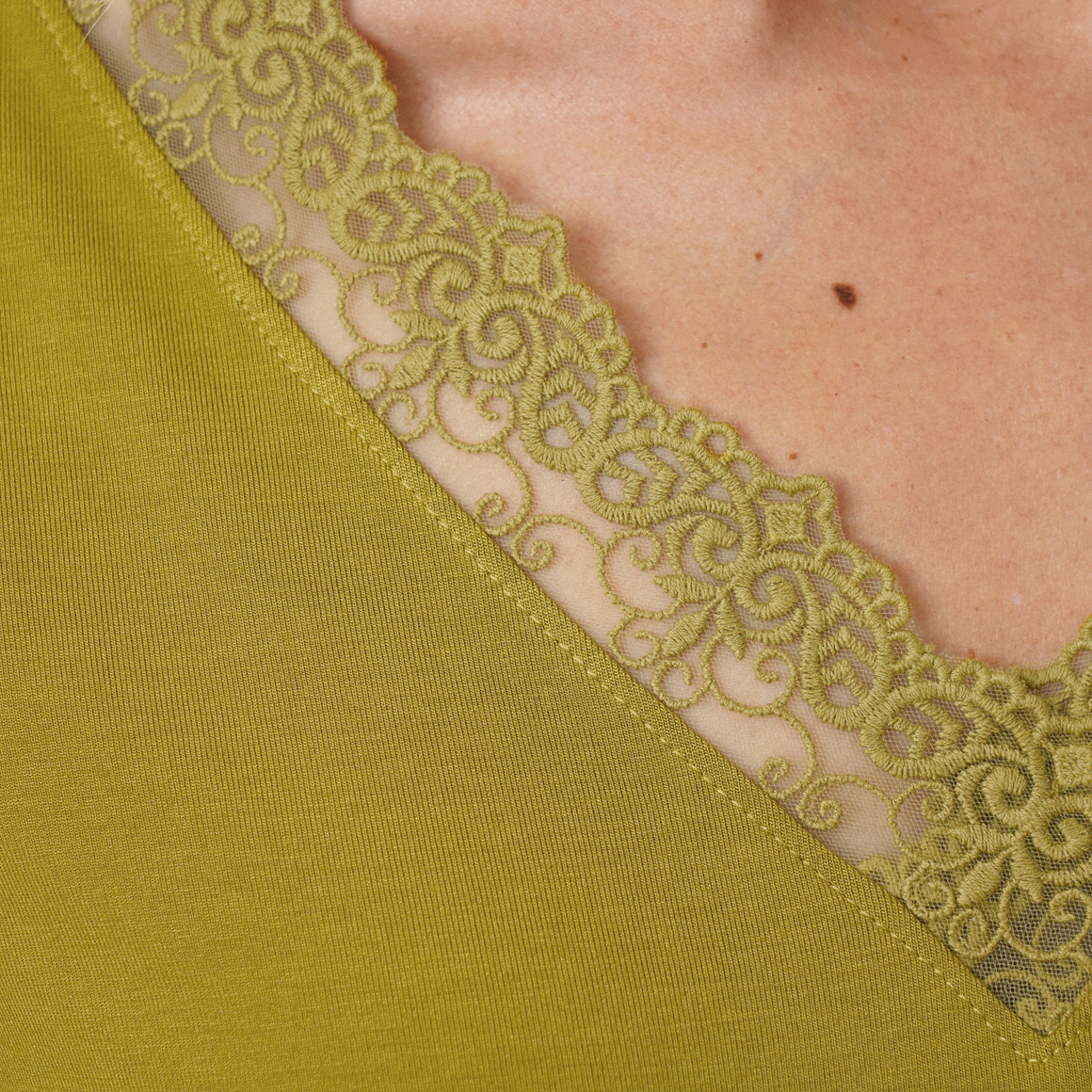 Damen T-Shirt mit Spitze