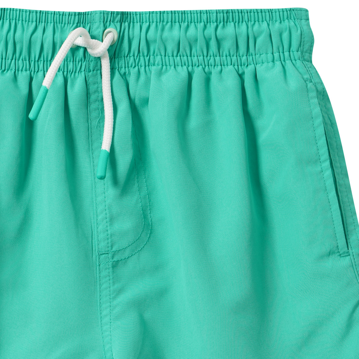 Jungen Badeshorts mit gummiertem Badge