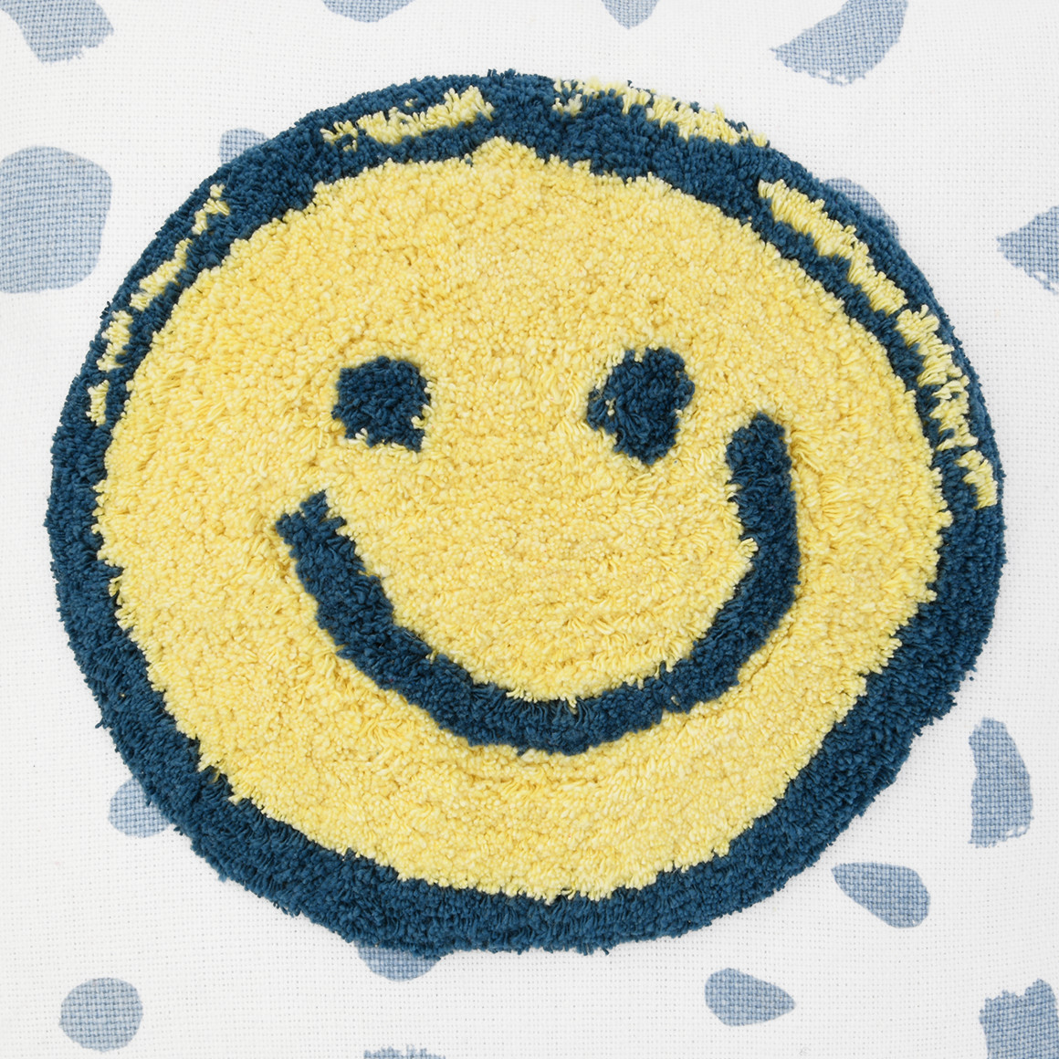 Kissenhülle mit getuftetem Motiv