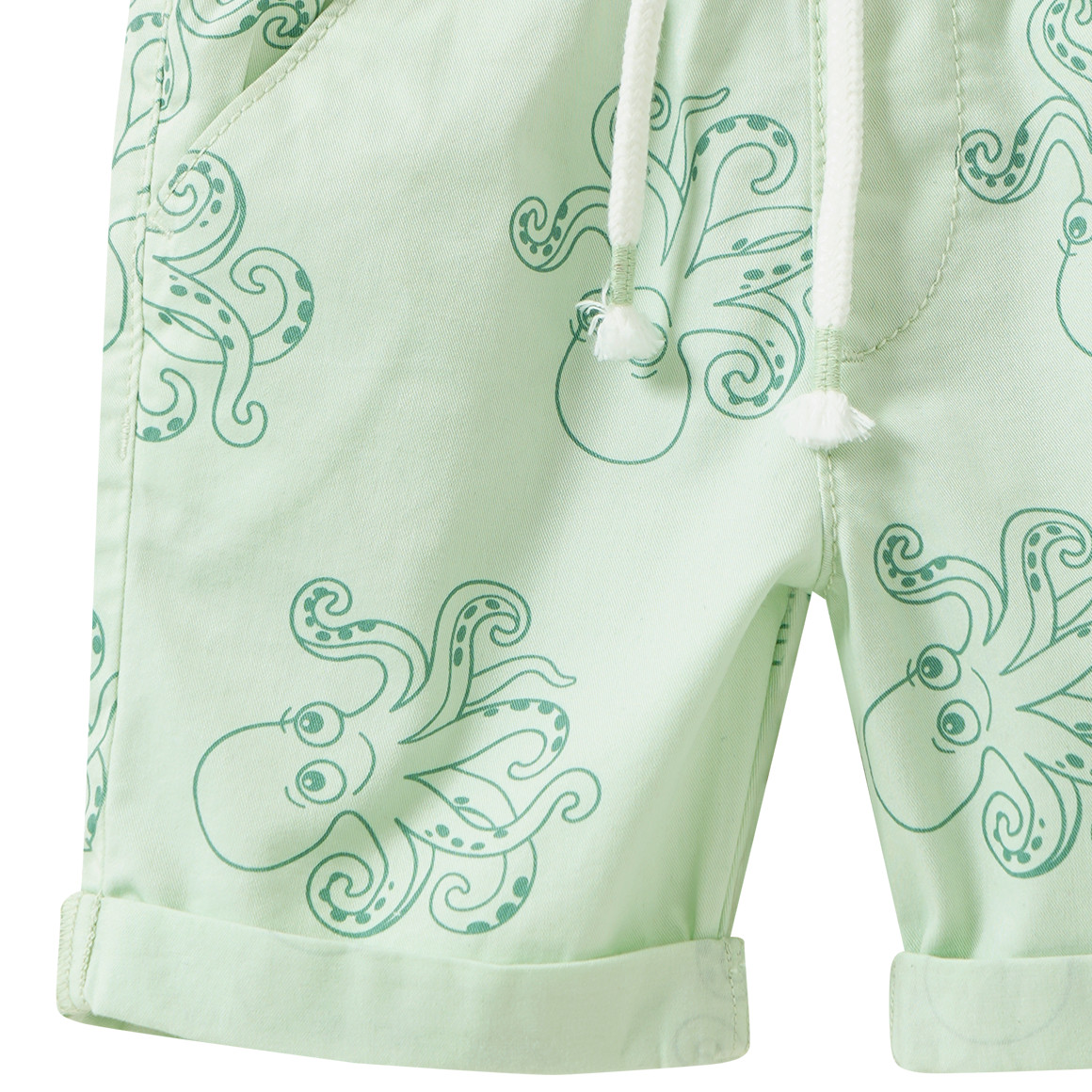 Jungen Shorts mit Kraken-Motiven