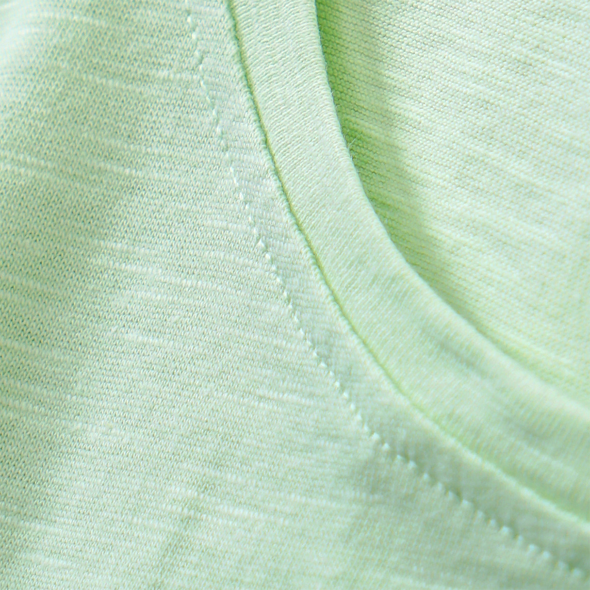 Mädchen T-Shirt mit Herz-Tasche