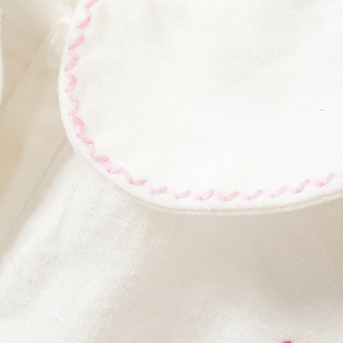 Mädchen Bluse mit Stickerei