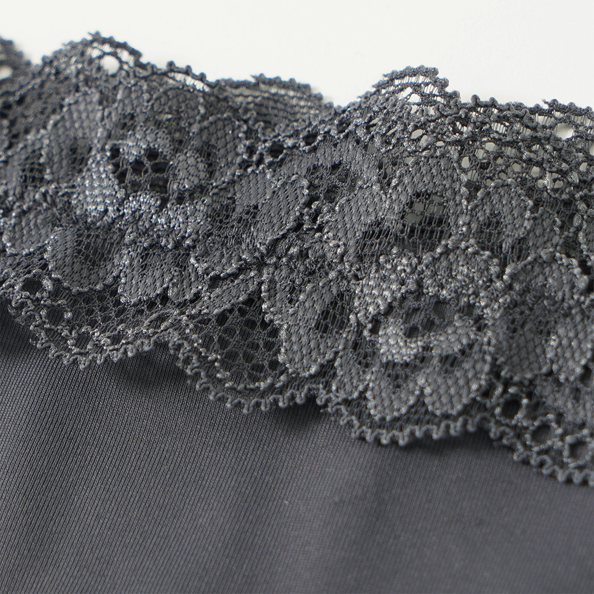 Damen Slip mit Spitze