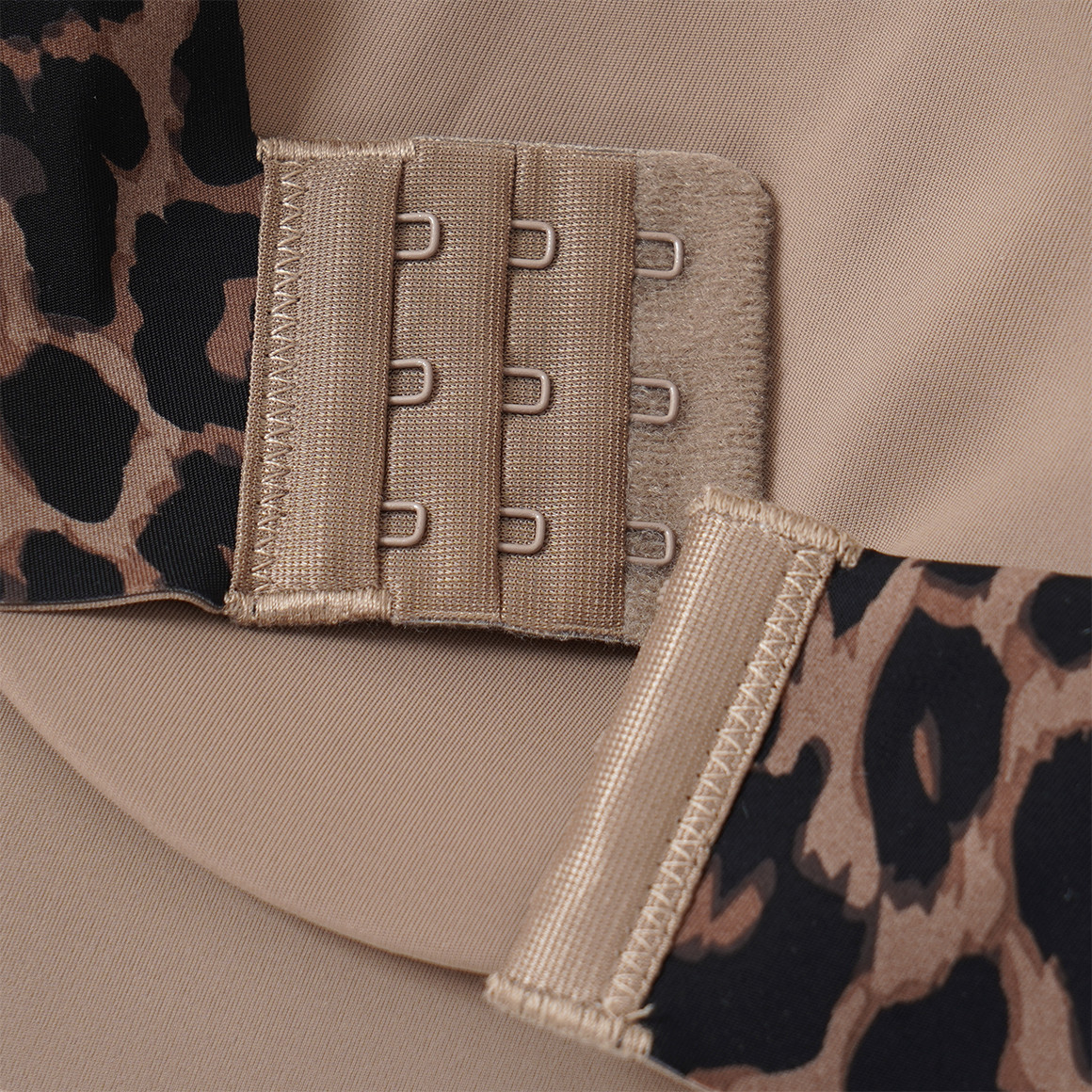 Naadloze bustier voor dames met luipaardprint