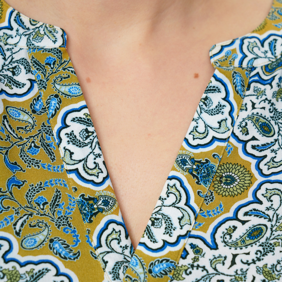 Damen Tunikakleid mit Allover-Muster