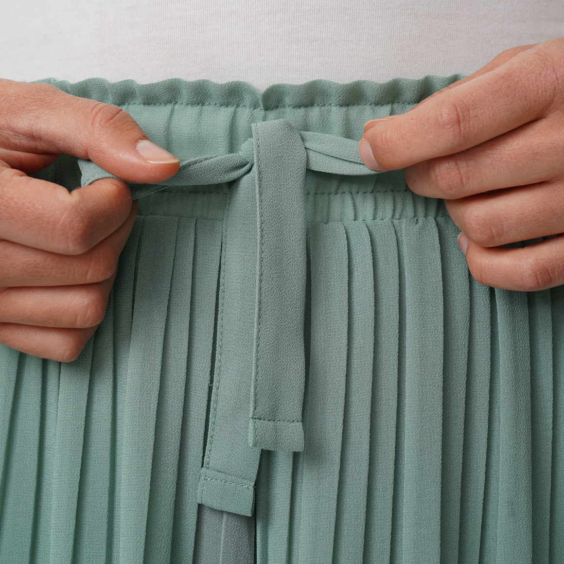 Damen Plissee-Hose mit weitem Bein