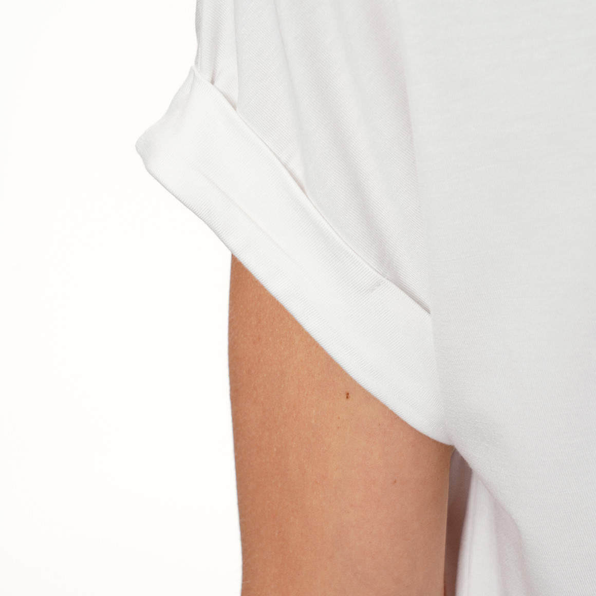 Damen T-Shirt mit überschnittenen Ärmeln