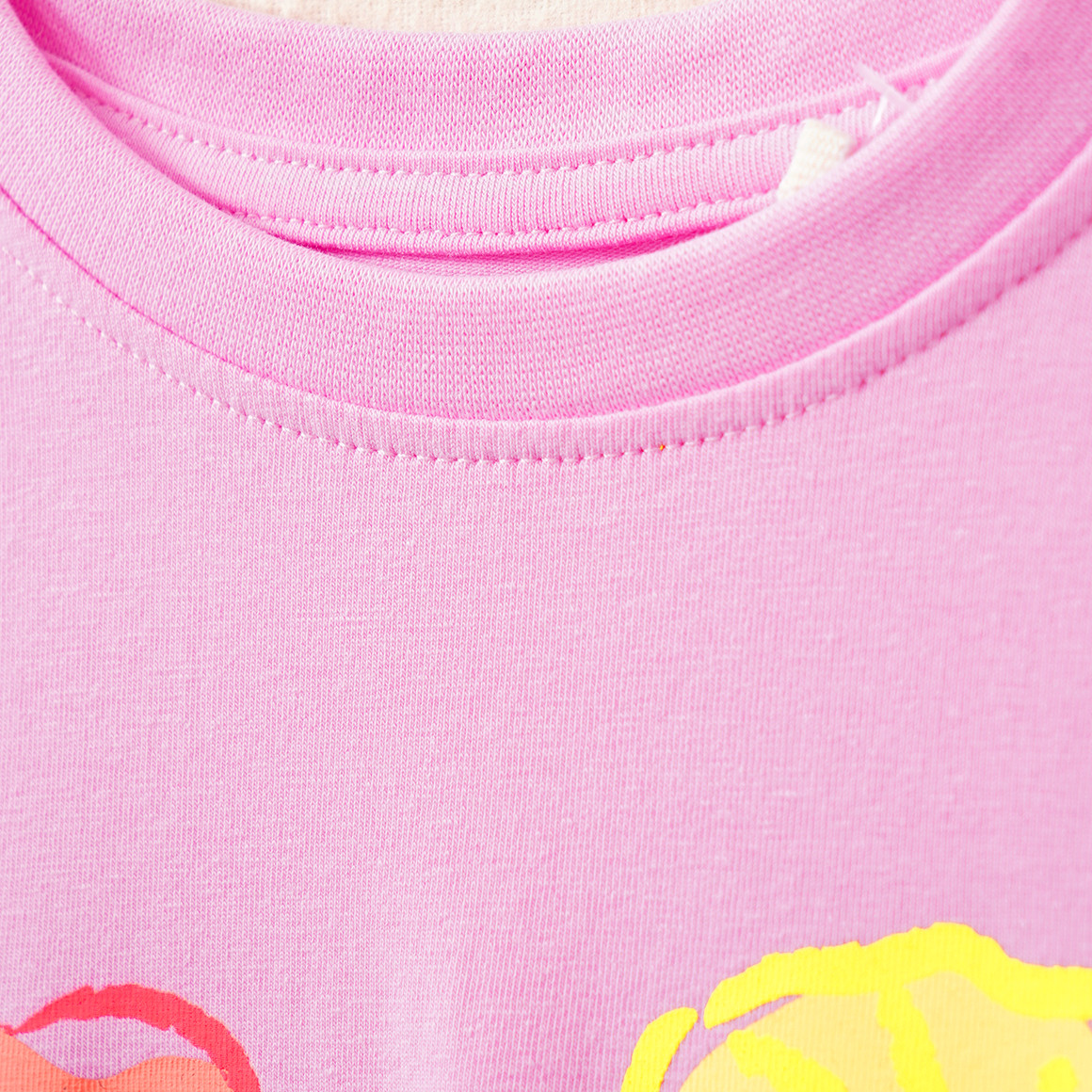 Mädchen T-Shirt mit Neon-Print