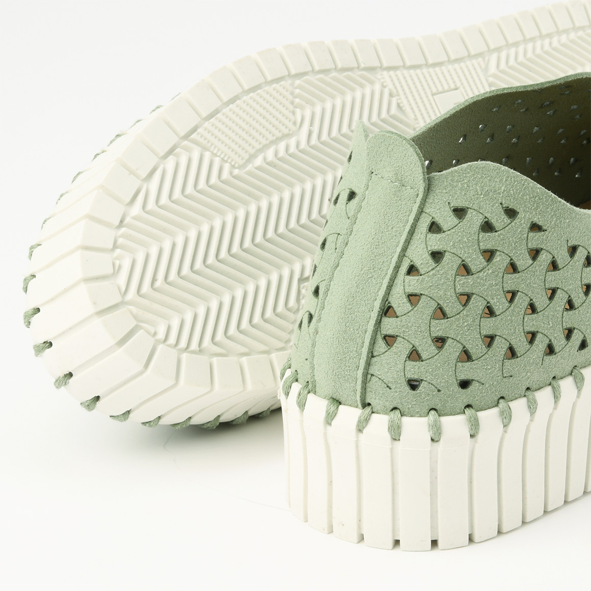 Damen Slipper mit Lochmuster