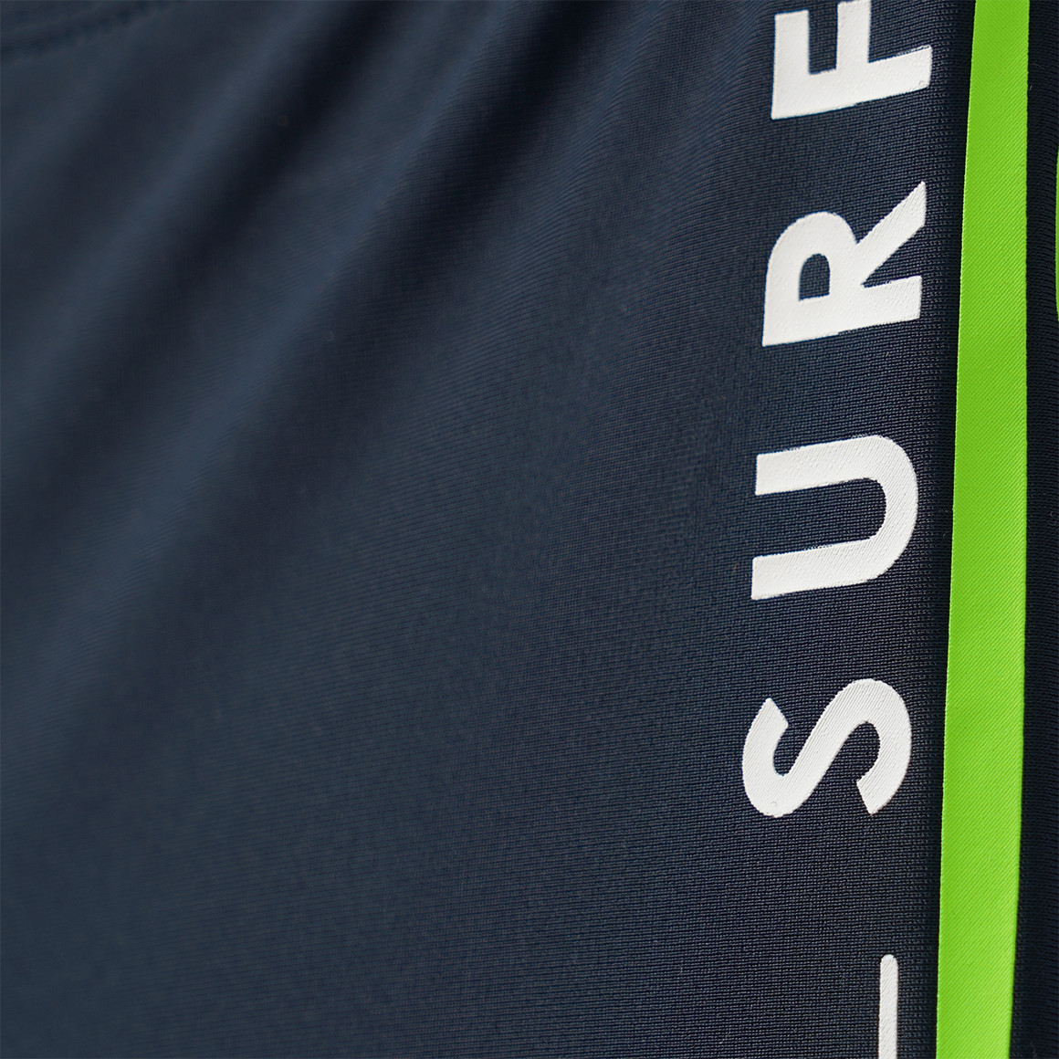 Jungen Badehose mit Schriftzug