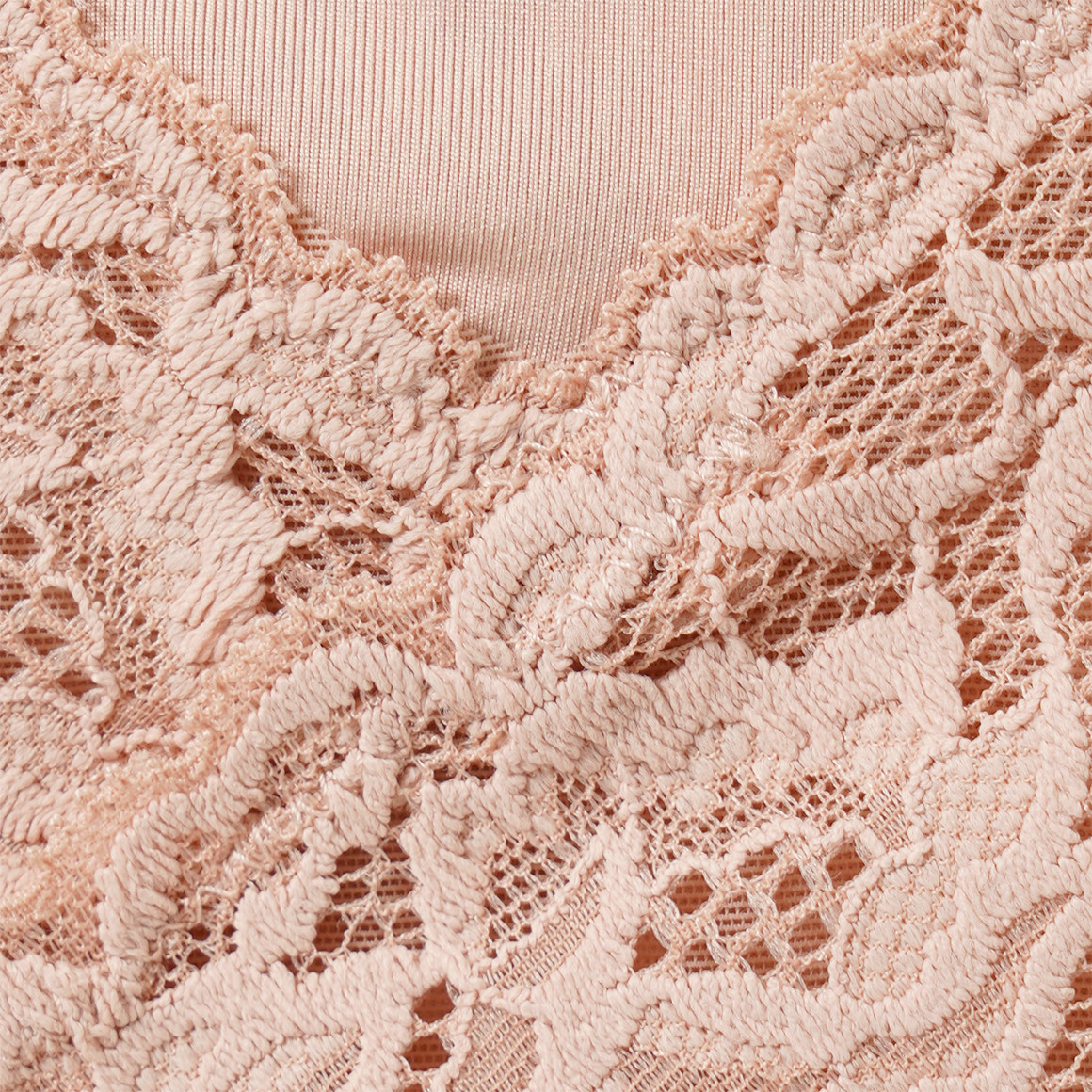 2 Damen Strings im Brazilian-Stil mit Spitze