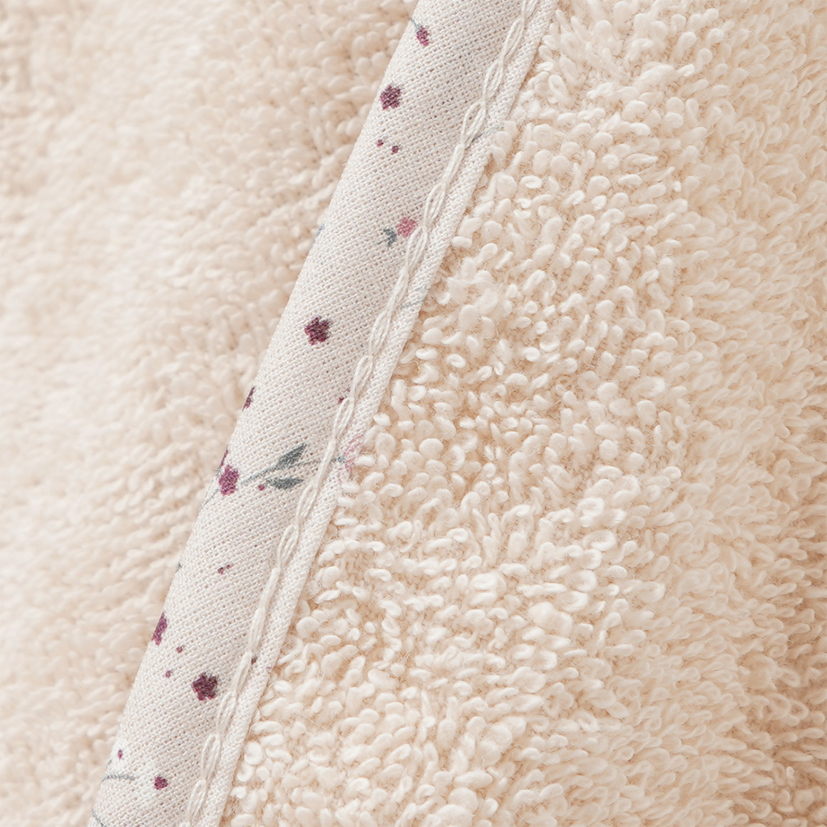 Kapuzentuch mit Musselin-Detail