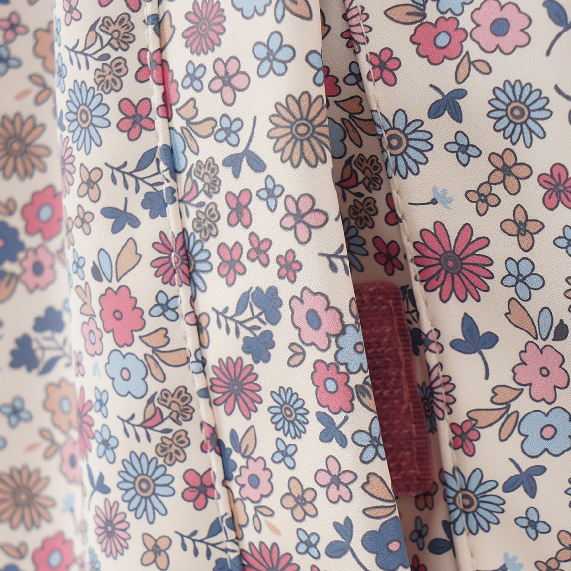 Mädchen Regenjacke im Millefleur-Design