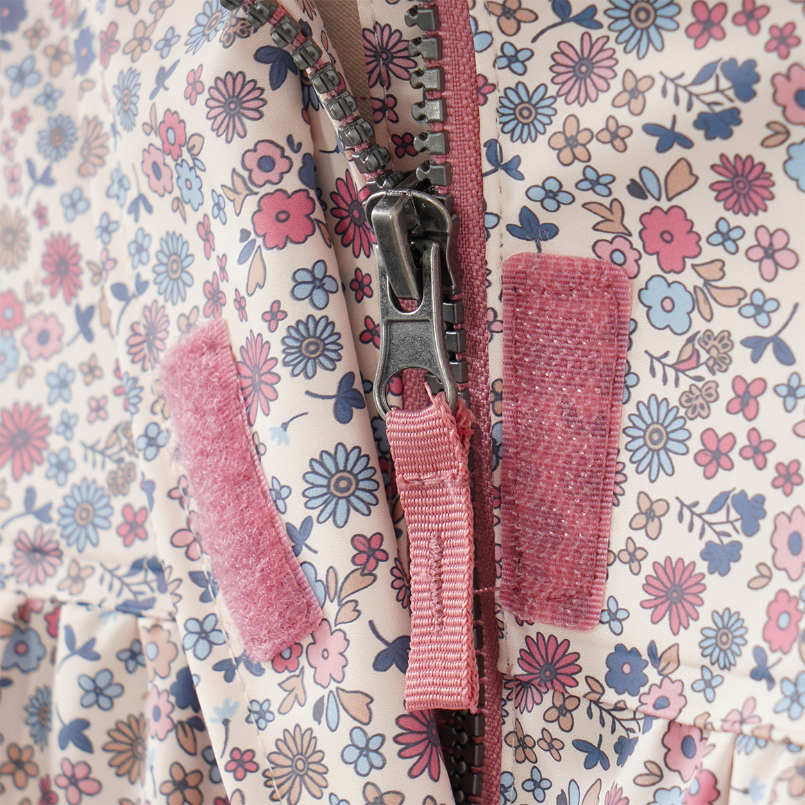 Mädchen Regenjacke im Millefleur-Design