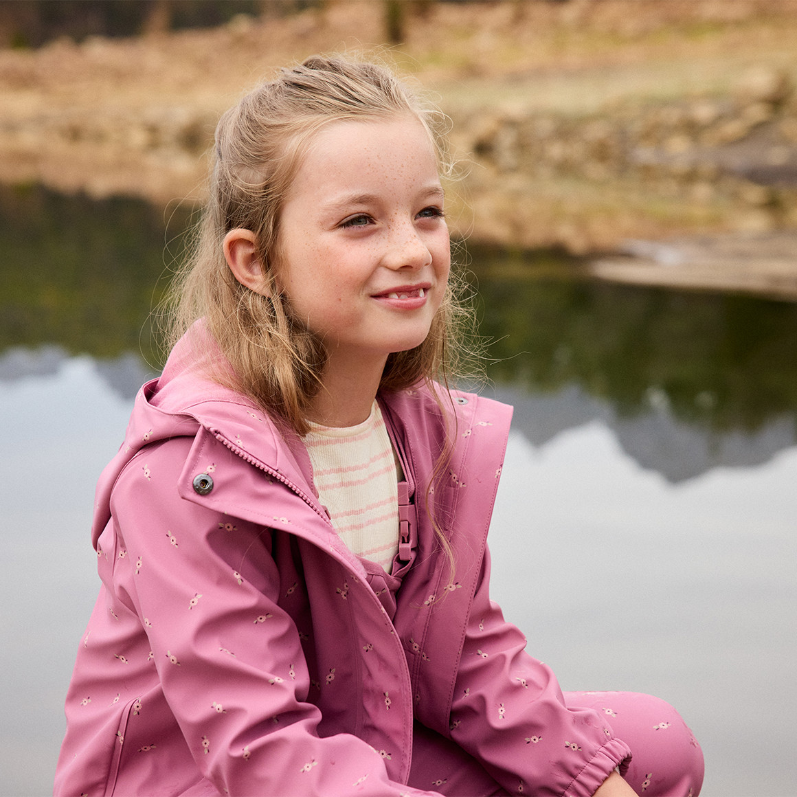 Mädchen Regenjacke mit Blümchen