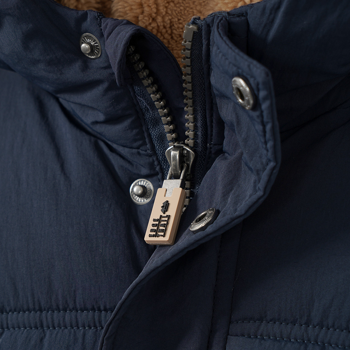 Jungen Steppjacke mit Kapuze