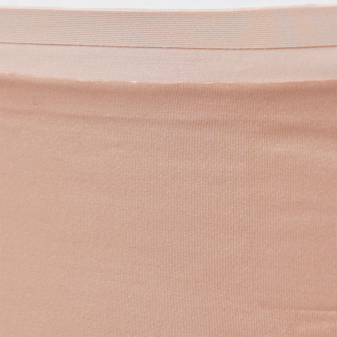Damen String im Basic-Look