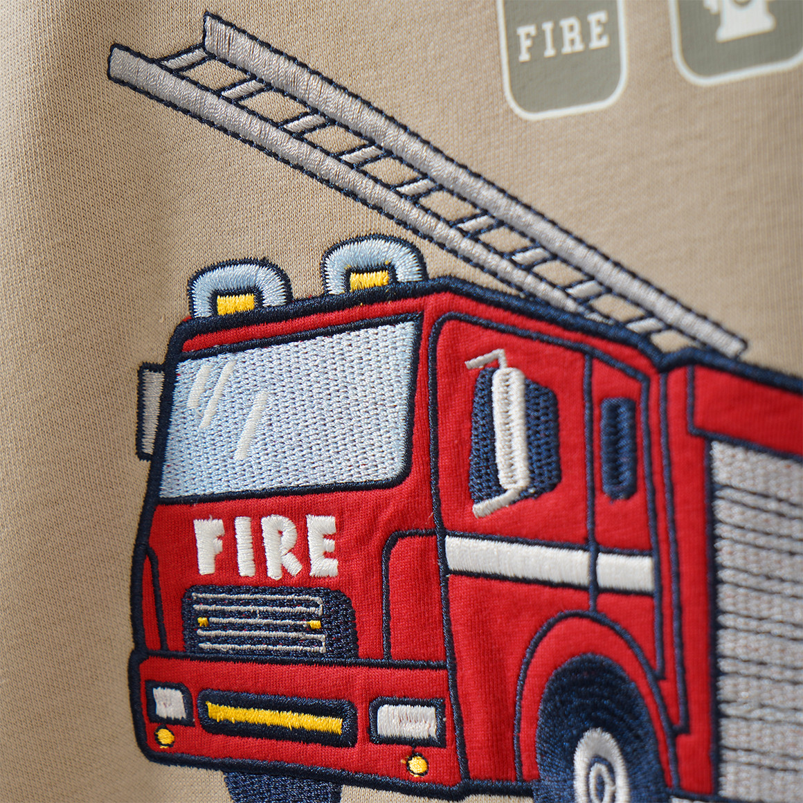 Jungen Sweatshirt mit Applikation