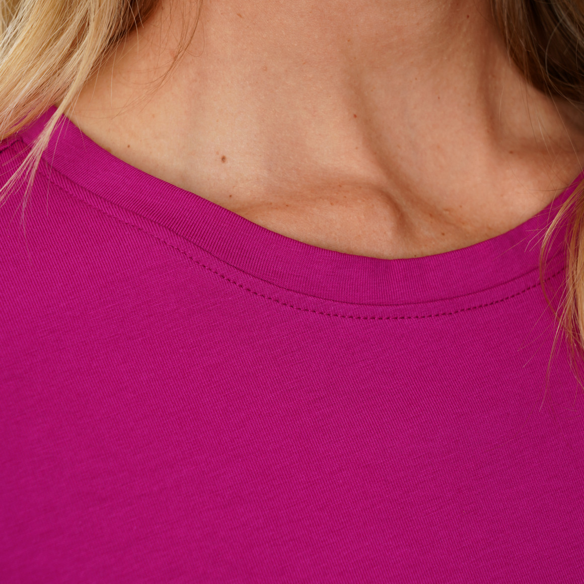 Damen T-Shirt mit Rundhalsausschnitt