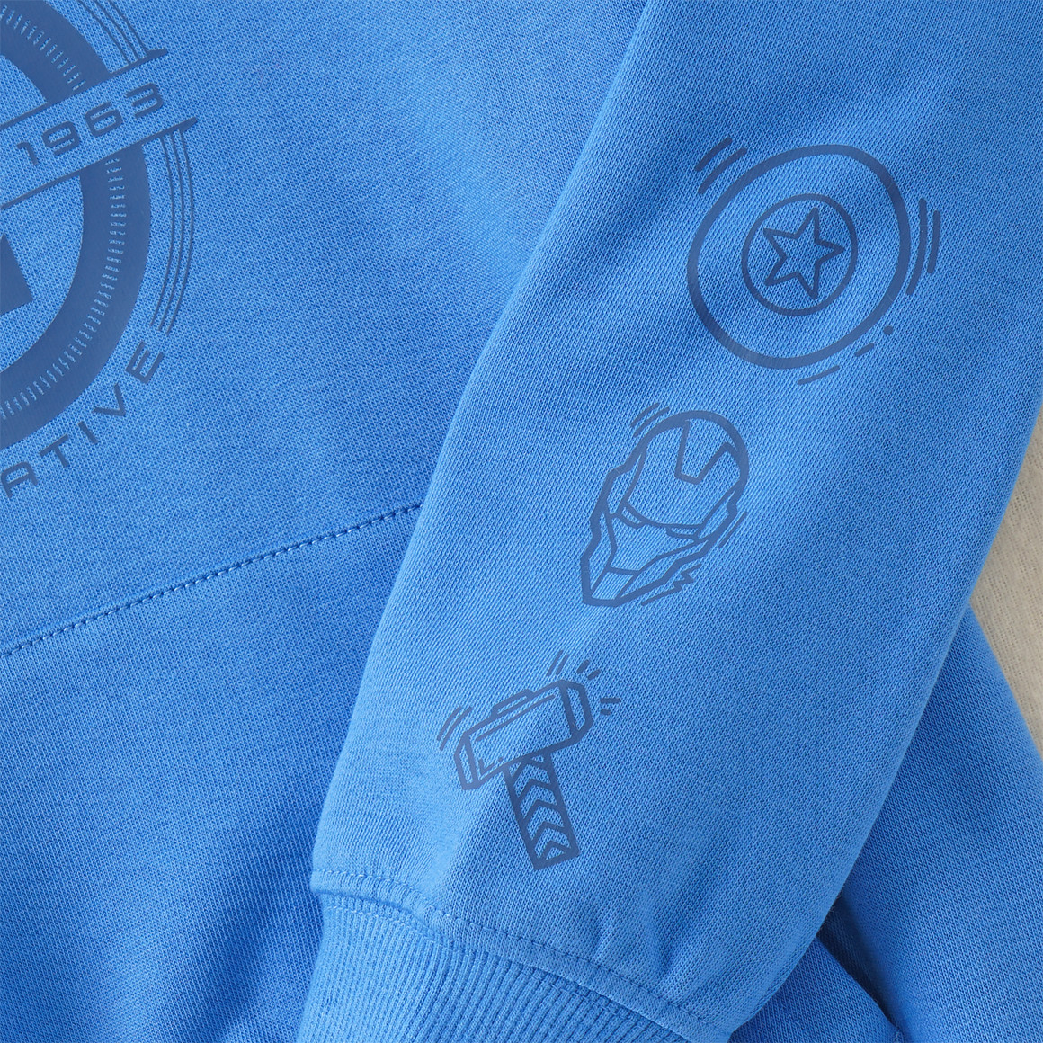 MARVEL Hoodie mit Bio-Baumwolle