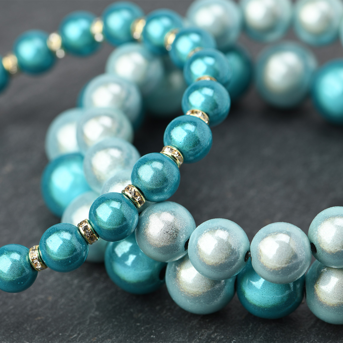 3 Damen Armbänder in Perlen-Form