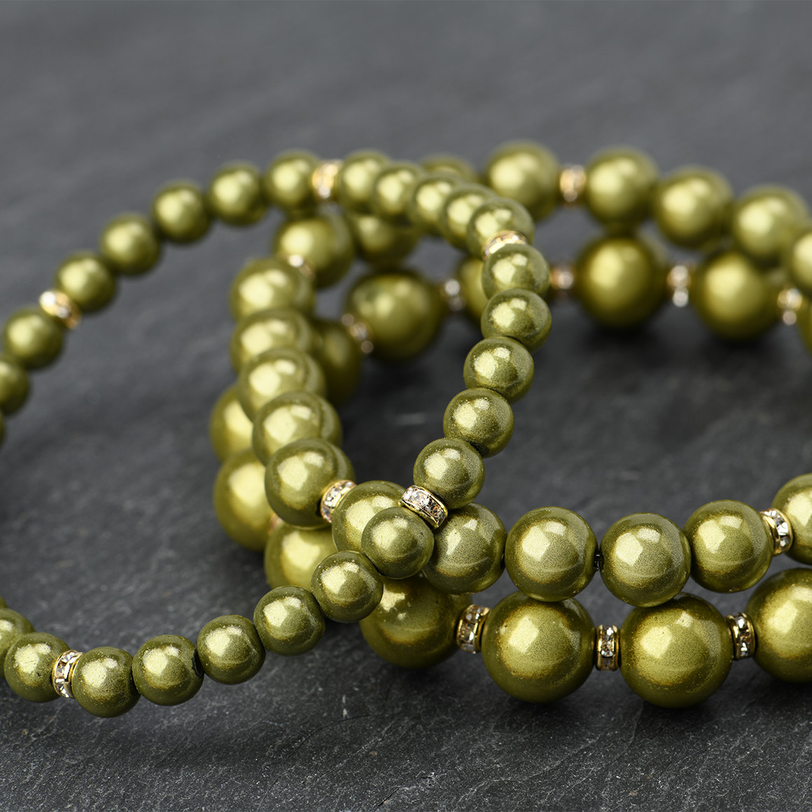 3 Damen Armbänder in Perlen-Form