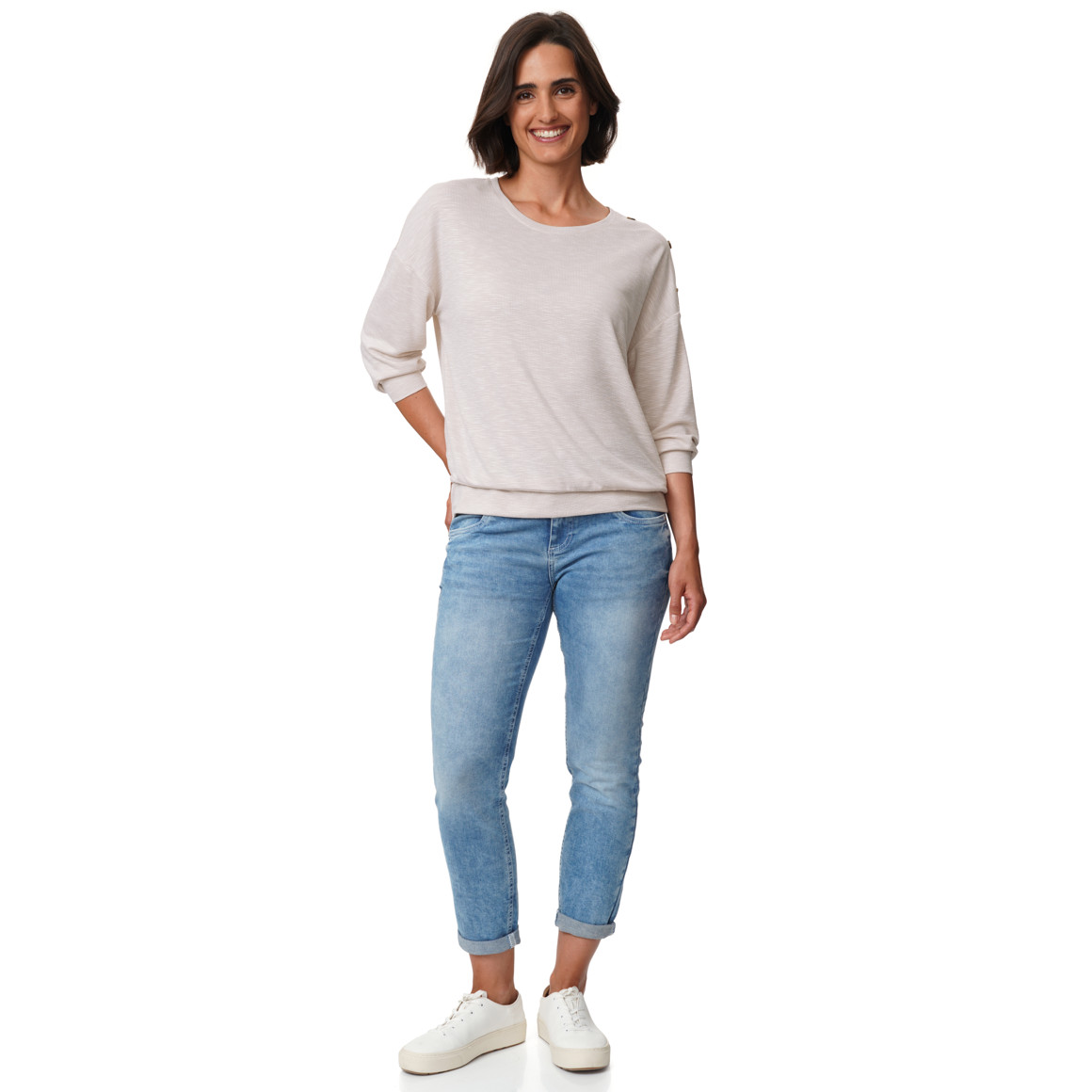 Damesshirt met sierknopen