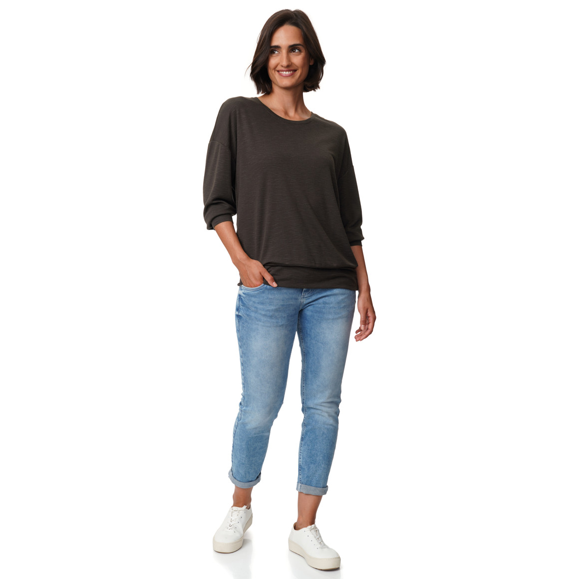 Damesshirt met sierknopen
