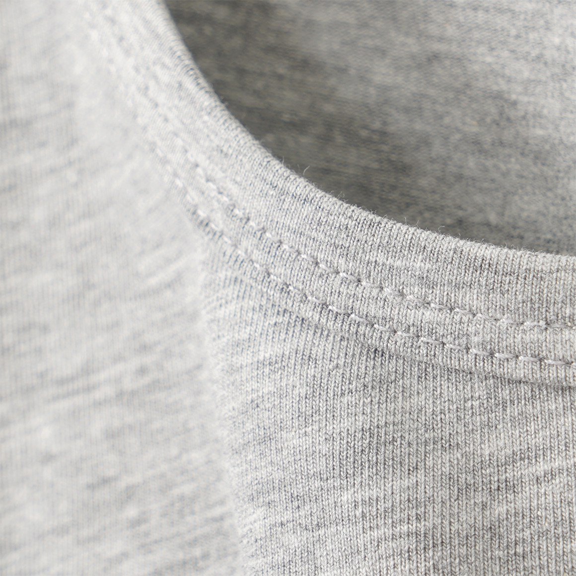 2 Jungen Unterhemden im Basic-Look