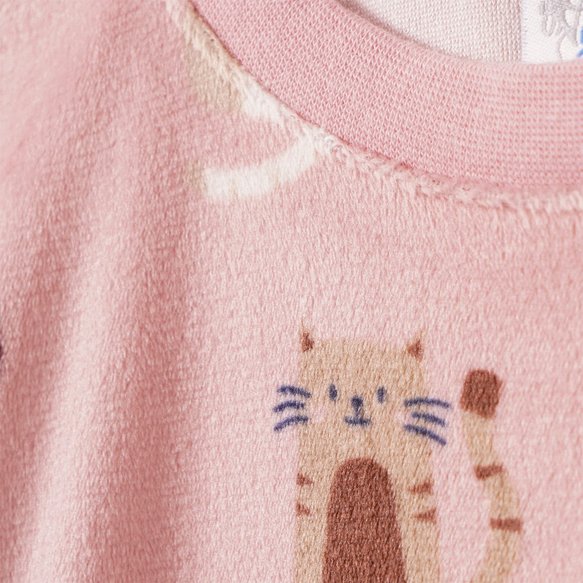 Mädchen Schlafanzug mit Katzen-Motiven