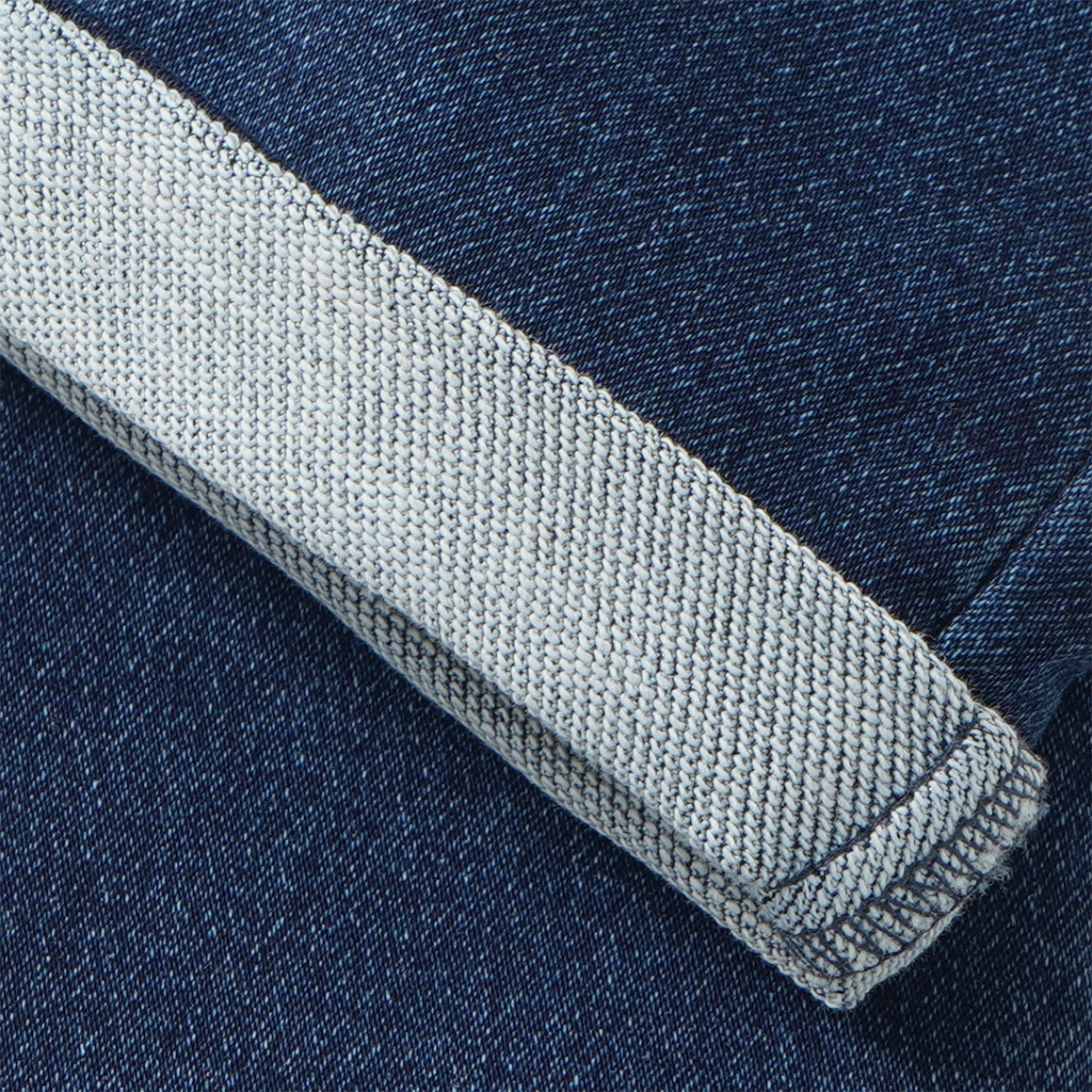 Jungen Pull-on-Jeans mit Used-Waschung
