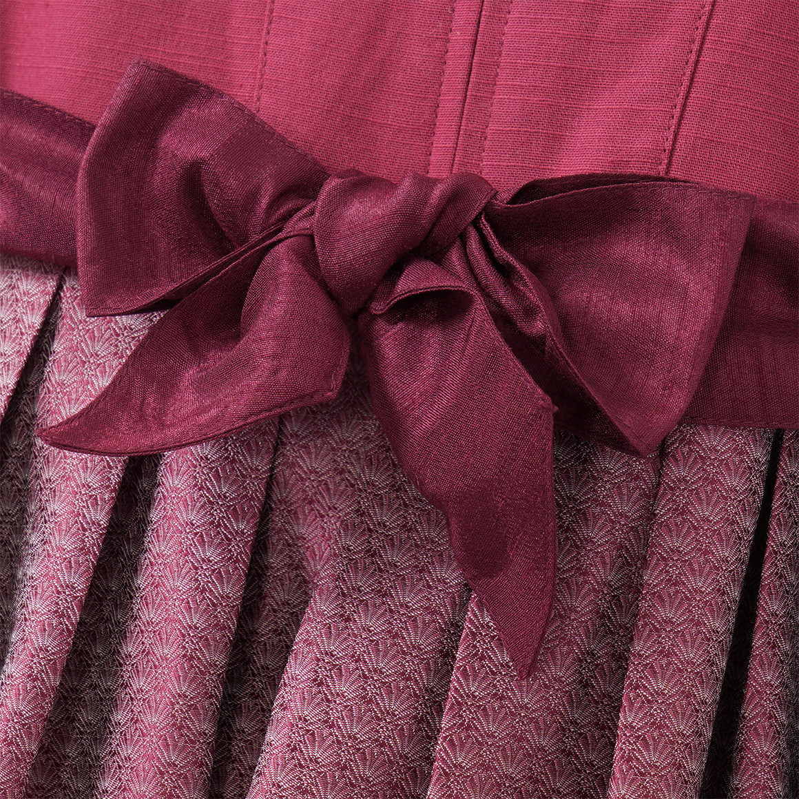 Mädchen Dirndl mit Bluse