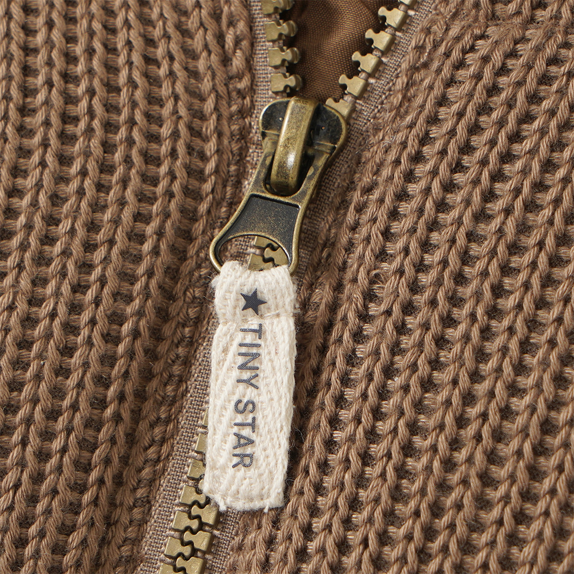 Newborn Winteroverall aus Rippstrick