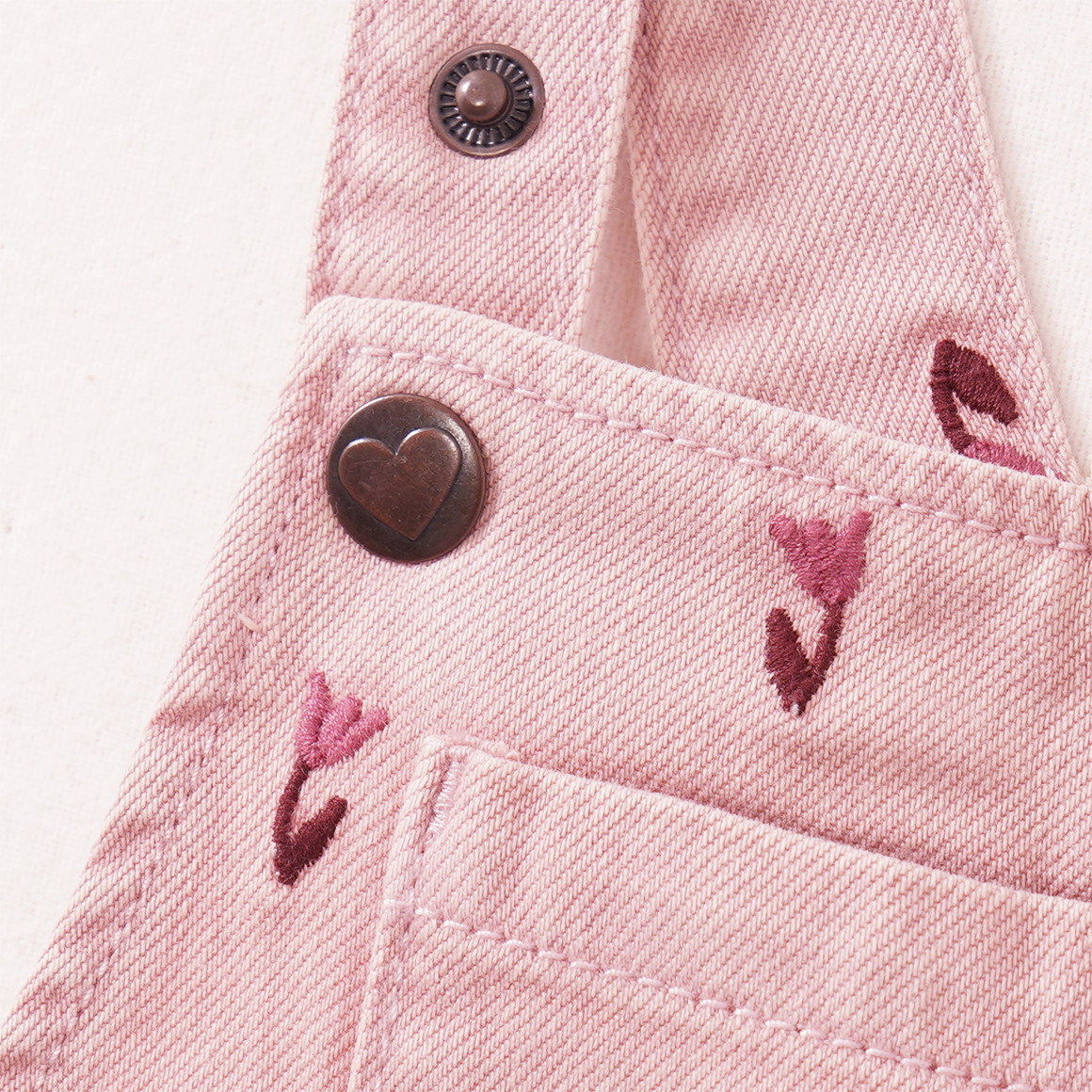 Baby Latzhose aus Denim