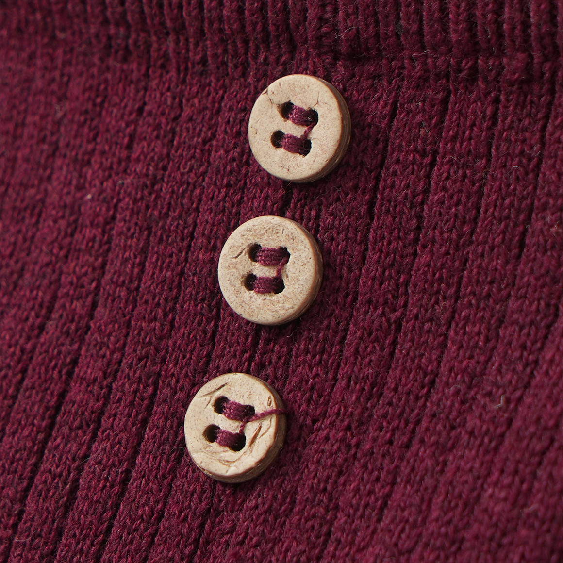 Gebreide babylegging met ribbelstructuur